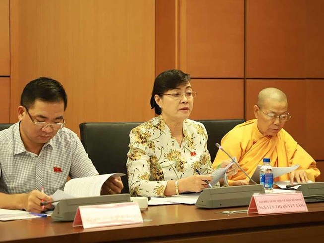 Giữ kỷ luật giáng chức dễ dẫn đến nể nang