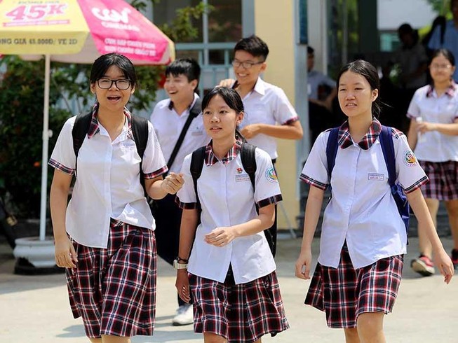 Ngày thứ hai tuyển sinh lớp 10: Các đề thi vừa sức học sinh