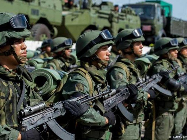 Venezuela giữa vòng xoáy nước lớn