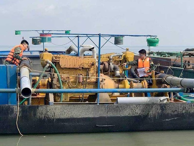 Ngăn ngừa tình trạng khai thác cát trái phép ở Cần Giờ