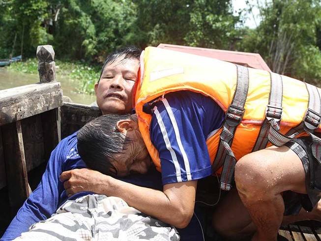 Những lão nông cứu người giữa sóng nước Vàm Nao