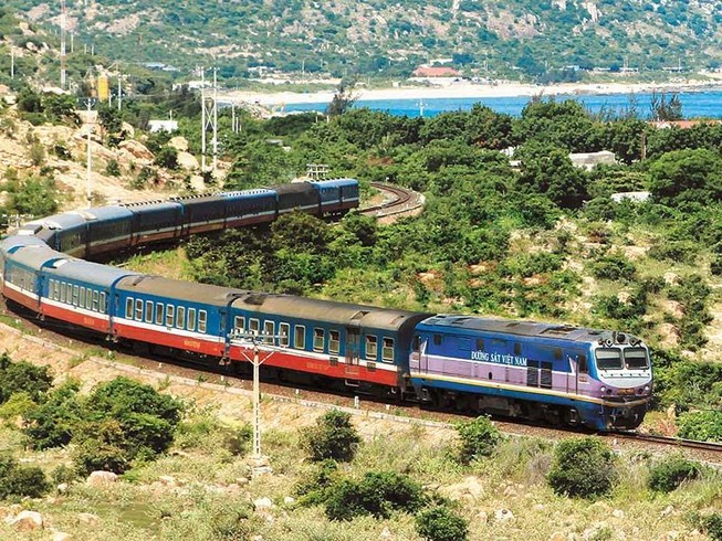 Tìm phương án đầu tư đường sắt cao tốc Bắc-Nam