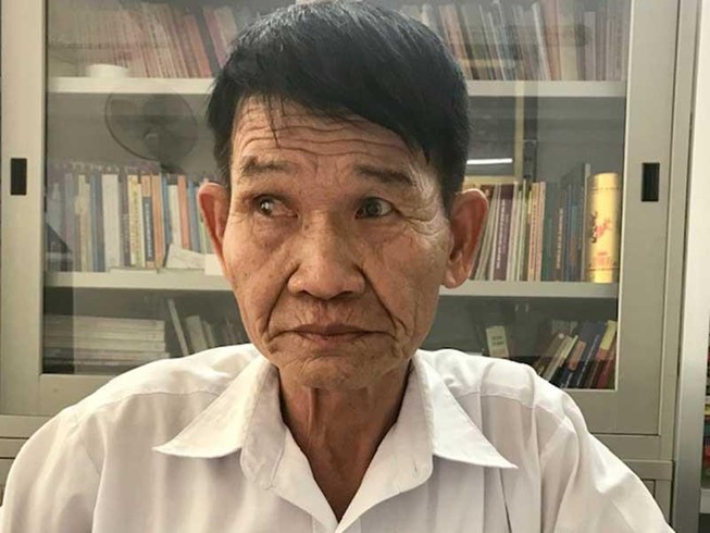Xin lỗi người chết, không xin lỗi người còn sống