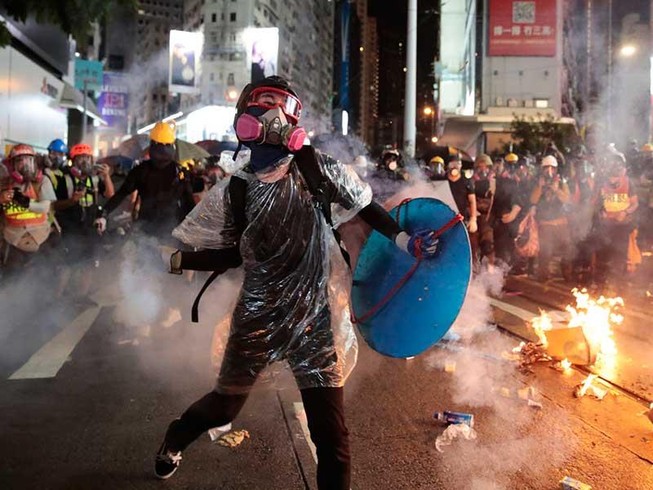Khi nào Trung Quốc sẽ mất kiên nhẫn với Hong Kong?