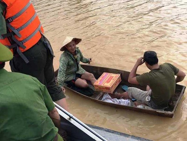 Mưa lũ miền Trung: Đã có thiệt hại về người