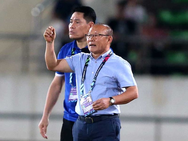 Ông Park lại gây sốc!