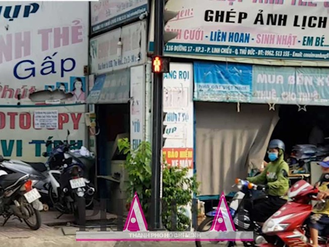 Tiệm photocopy kiêm làm sổ đăng kiểm giả cho ô tô