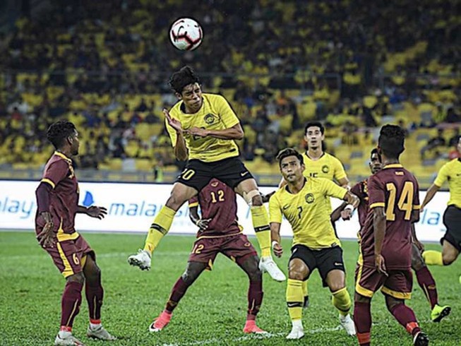 ‘Xệ cánh’, Malaysia vẫn thắng đậm Sri Lanka trước khi sang VN