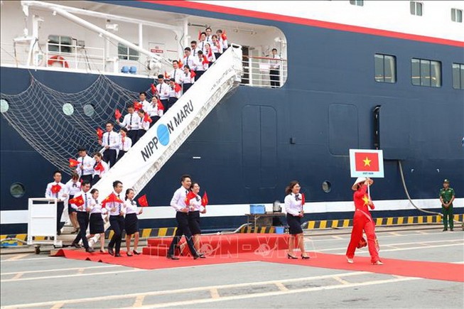 TP.HCM tiếp tàu Thanh niên Đông Nam Á và Nhật Bản