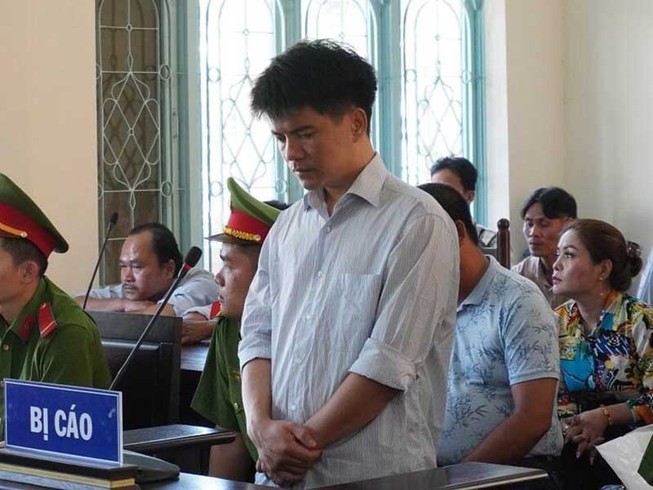 Phạt tài xế tông chết 4 người 12 năm tù