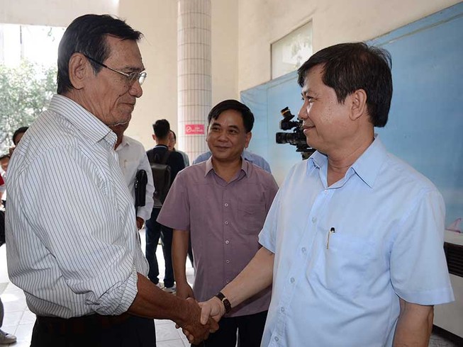 Viện trưởng Lê Minh Trí trả lời cử tri về căn cước công dân