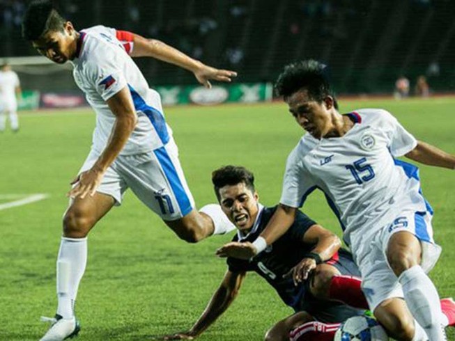 Lượt cuối bảng A, ba đội tranh suất còn lại