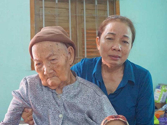 Hành trình mẹ Hồ Duy Hải níu mạng sống của con