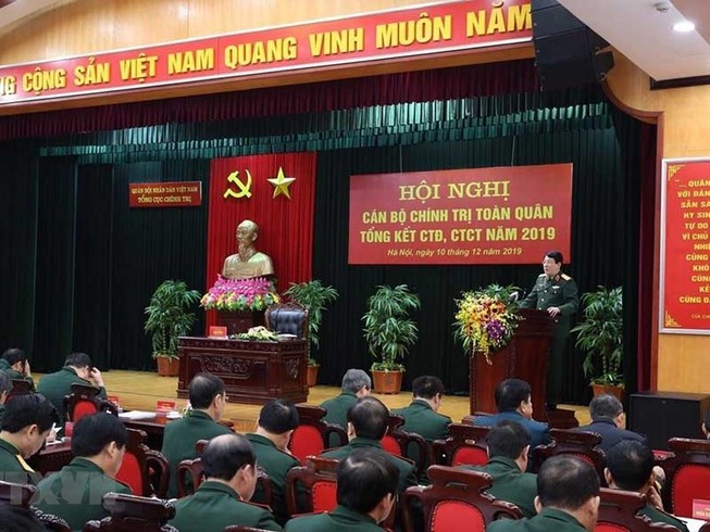 Triển khai có trọng điểm công tác chính trị trong quân đội