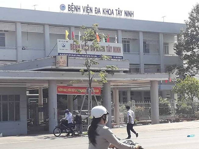 Bệnh viện xin lỗi vì đã gây ra tai biến