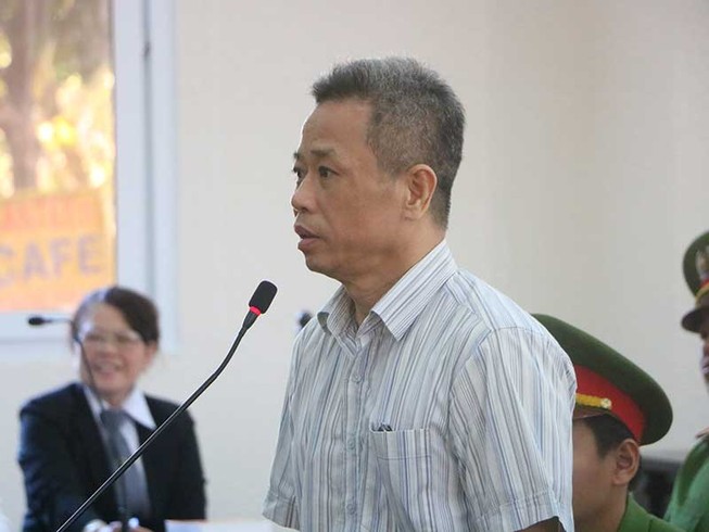 Xử cựu bí thư Bến Cát: Thẩm định giá vượt xa thực tế