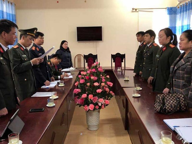 Bắt nhiều người đưa, nhận hối lộ vụ gian lận điểm Sơn La