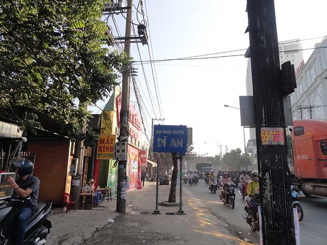 Sao vẫn còn huyện Dĩ An?