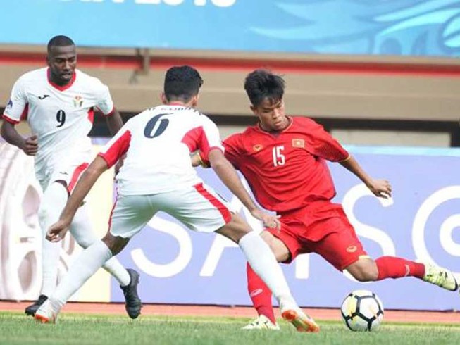 U-19 Việt Nam lúc nhạt lúc đậm