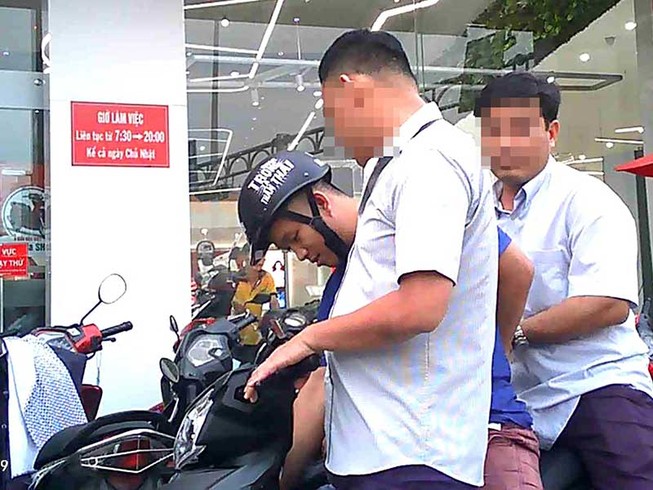 Vụ đưa xe về phường để mặc cả: Có dấu hiệu tội phạm