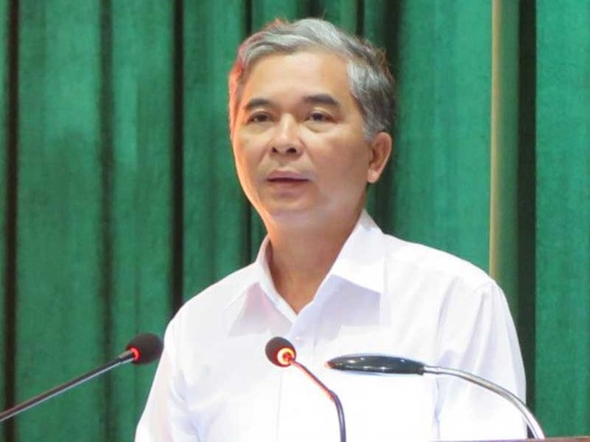 Bộ đội giúp dân an tâm vui tết