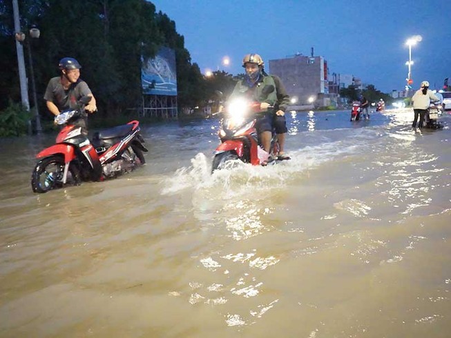 Nhiều con đường cần nâng cấp, sửa chữa