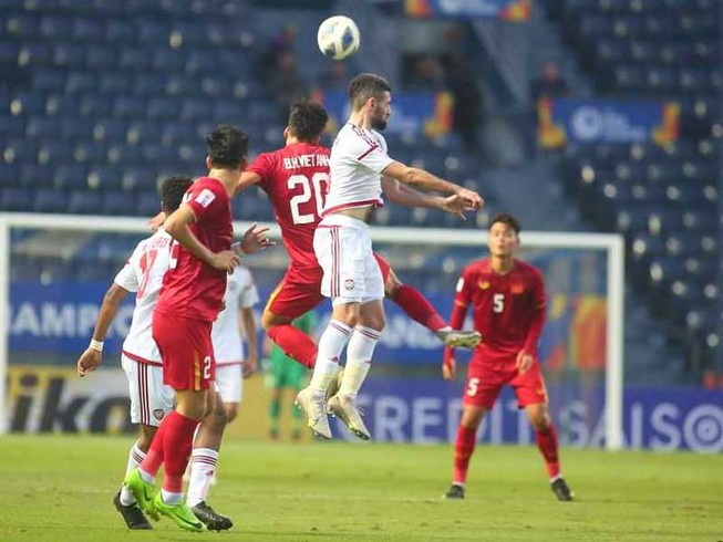 Việt Nam - UAE (0-0): Hồi hộp với hàng thủ!