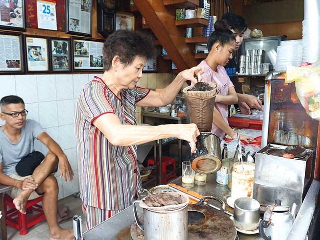 Xì tai không giống ai của cà phê Sì Phố