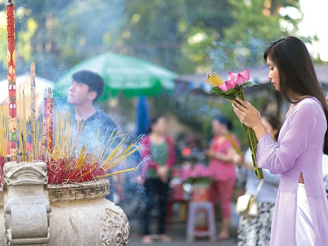 Người Sài Gòn đi lễ mùa xuân