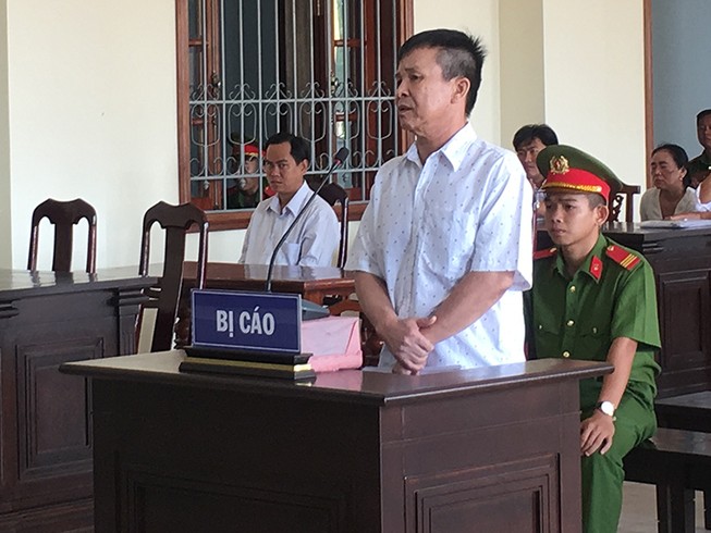 Bị cáo nói chỉ bán đất, không bán nhà
