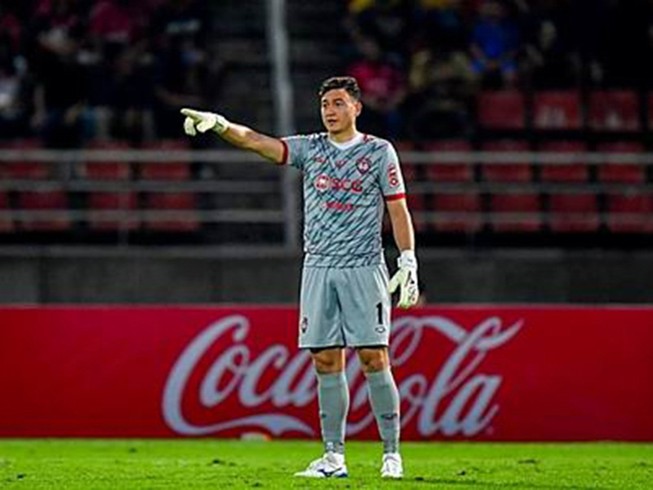 Thai-League bóng lăn ngày Valentine giữa dịch COVID-19