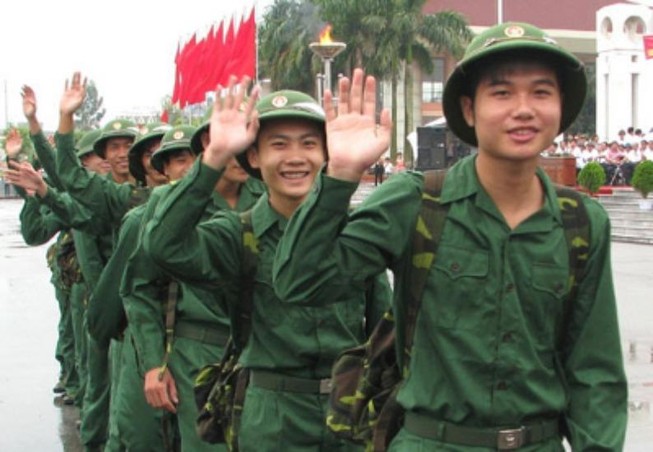 Đi nghĩa vụ có được chậm nộp phạt vi phạm giao thông?