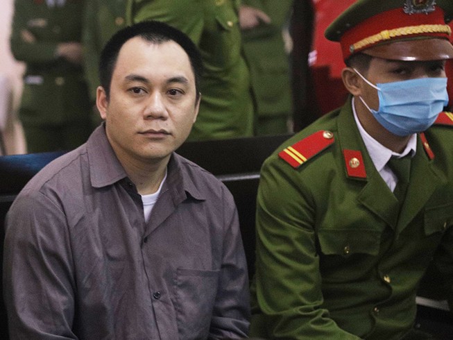 Tuyên án vụ lùi xe trên cao tốc