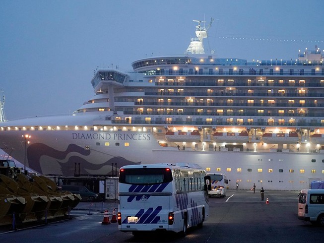 Diamond Princess: Từ siêu du thuyền thành ổ dịch di động