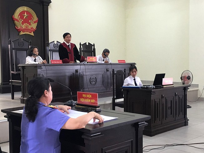 Tòa xử UBND quận thua kiện dân