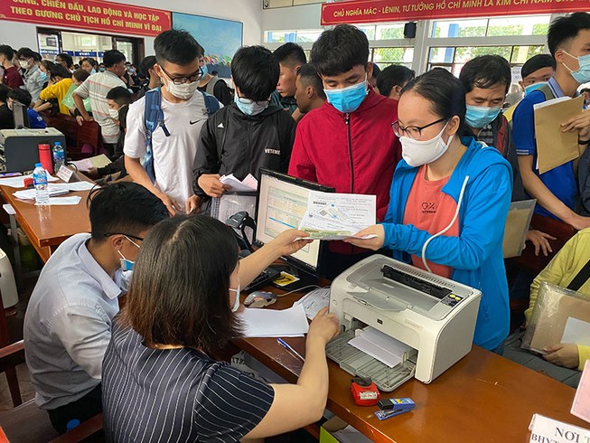 Nhiều ngành đại học mòn mỏi ‘ngóng’ thí sinh