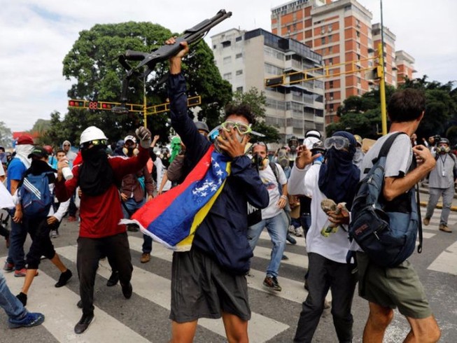 Venezuela ngày bầu cử: Bạo lực leo thang nghiêm trọng