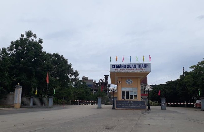 Cách ly hàng trăm công nhân nhà máy xi măng Xuân Thành