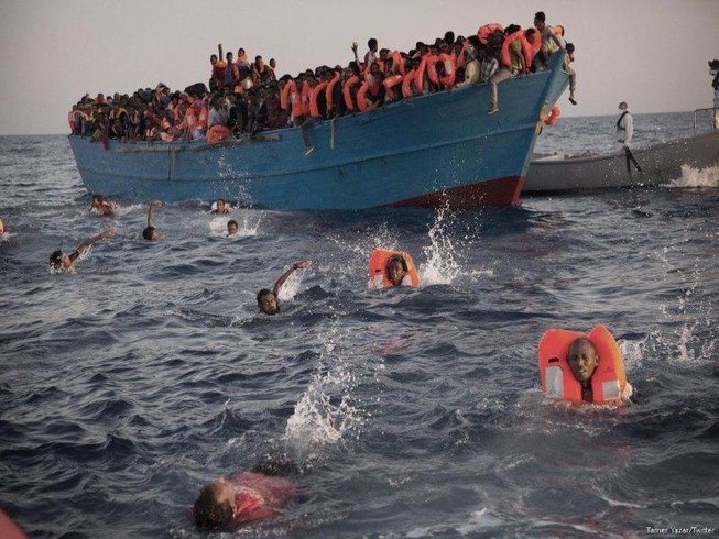 Lật tàu ngoài khơi Libya, nghi 90 người thiệt mạng