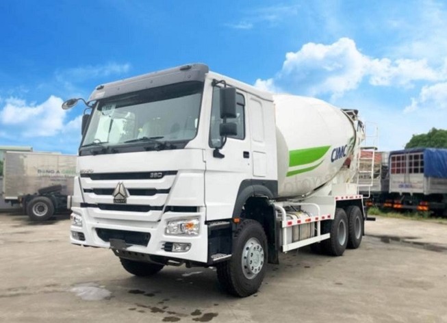 Ô tô chuyên dùng không bắt buộc gắn phù hiệu