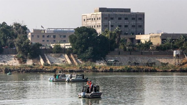 Rốc két rơi gần Đại sứ quán Mỹ tại Iraq