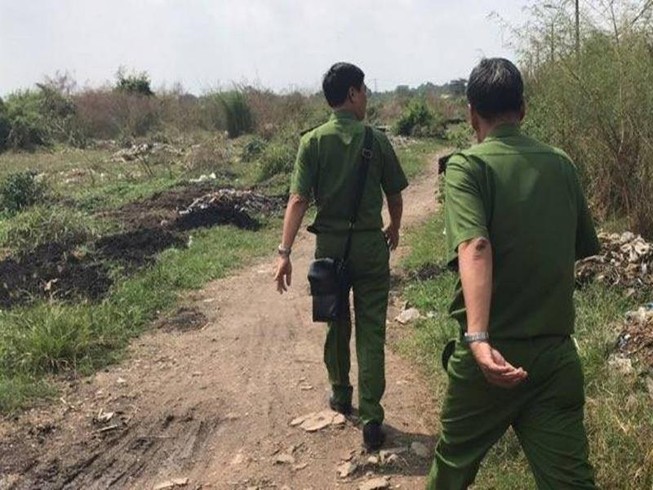 Cảnh sát môi trường lại bắt xe đổ bùn trái phép