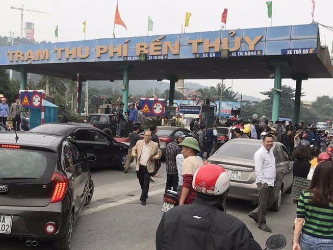 Bộ GTVT giảm 50% phí qua cầu Bến Thủy