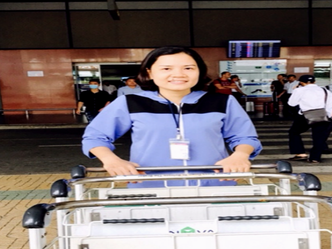 Bỏ quên 25.000 USD ở sân bay Nội Bài
