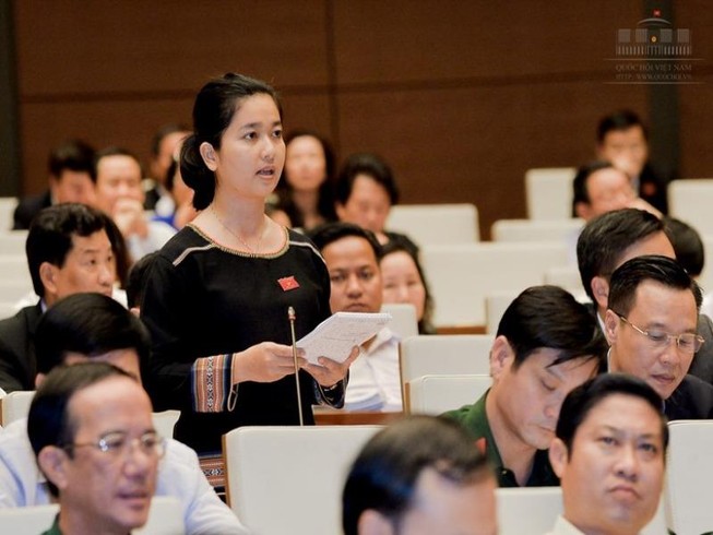 'Tài năng như bộ trưởng mà không dám từ chức?'