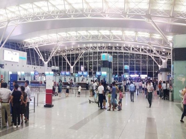 Xử phạt nhiều hãng hàng không chậm, hủy chuyến