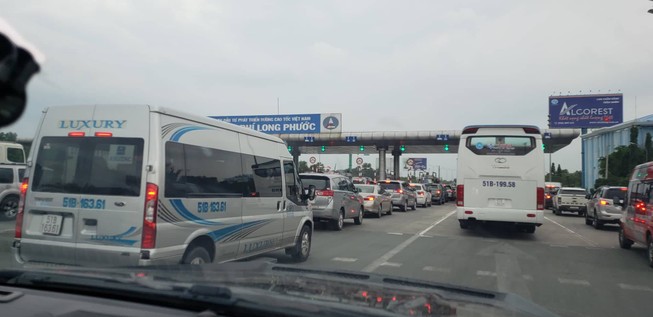 Cao tốc TP.HCM - Long Thành - Dầu Giây thu về 1.300 tỉ