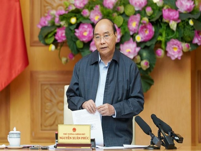 Thủ tướng: Tạm dừng nhập cảnh người đến từ vùng dịch