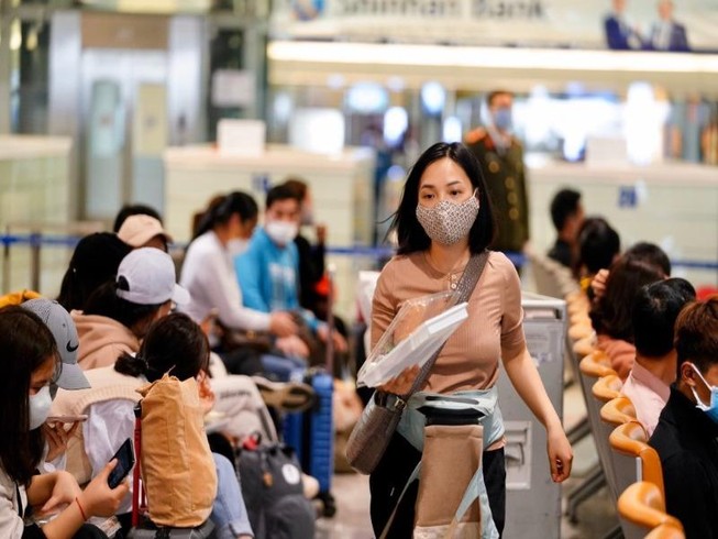 Dừng đưa người Việt Nam từ nước ngoài về sân bay Nội Bài