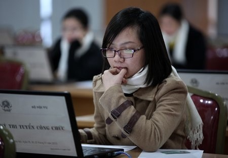 Khánh Hòa thí điểm “hạ chuẩn” miễn thi tuyển cán bộ, công chức